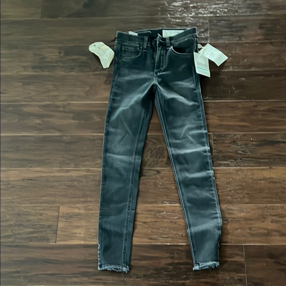 Women's Black Skinny Jeans